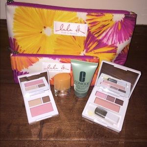 Clinique Makeup Bundle Bag